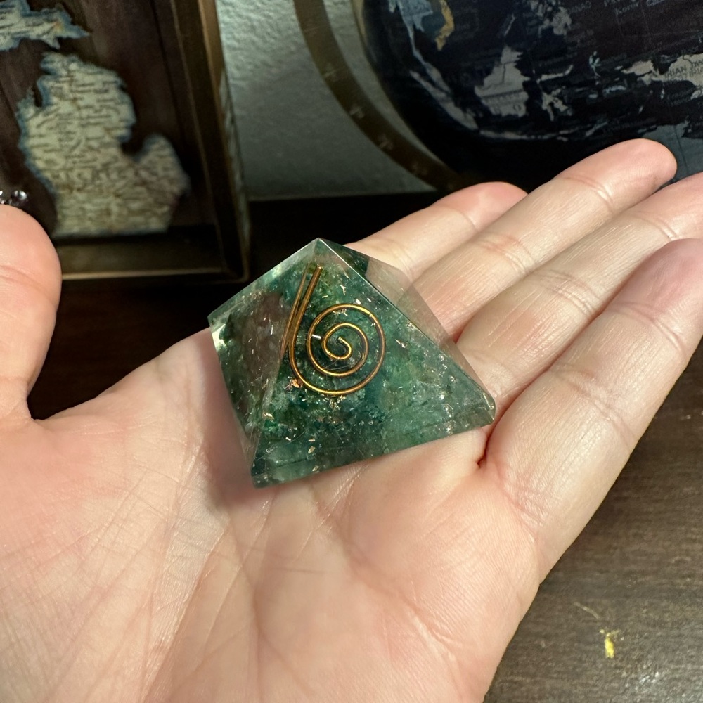 Genuine Crystal fluorite pyramid